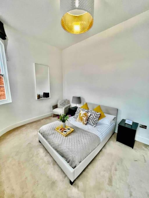 Chic Living At The Chancery Apartment Leicester Bagian luar foto